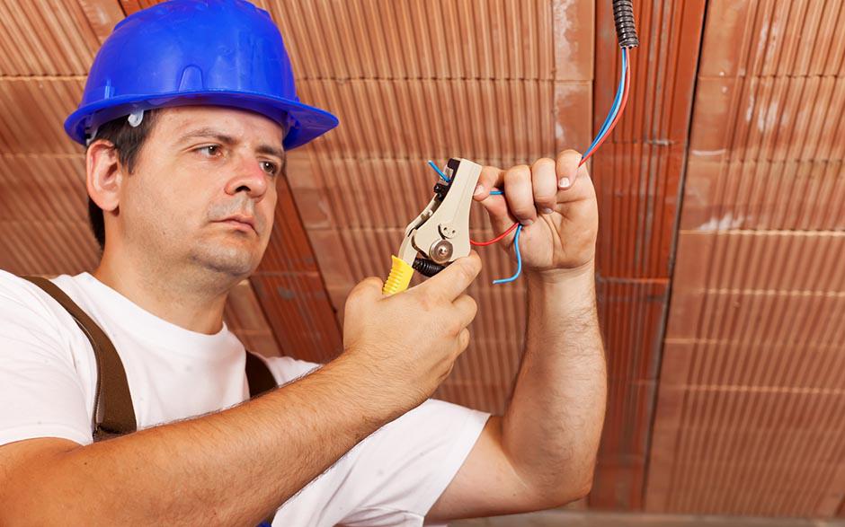 électricien de maintenance Le Raincy